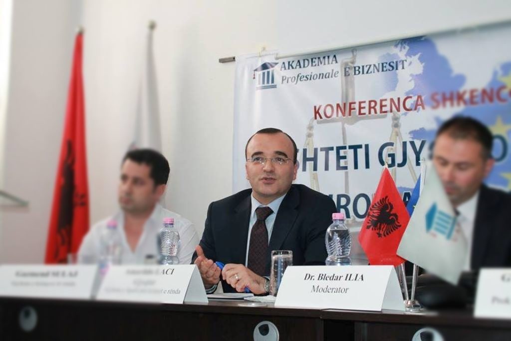 Sfidoi hapur drejtësinë shqiptare! Kush është gjyqtari i Apelit që liroi vrasësit e 6 gardistëve në Cërrik