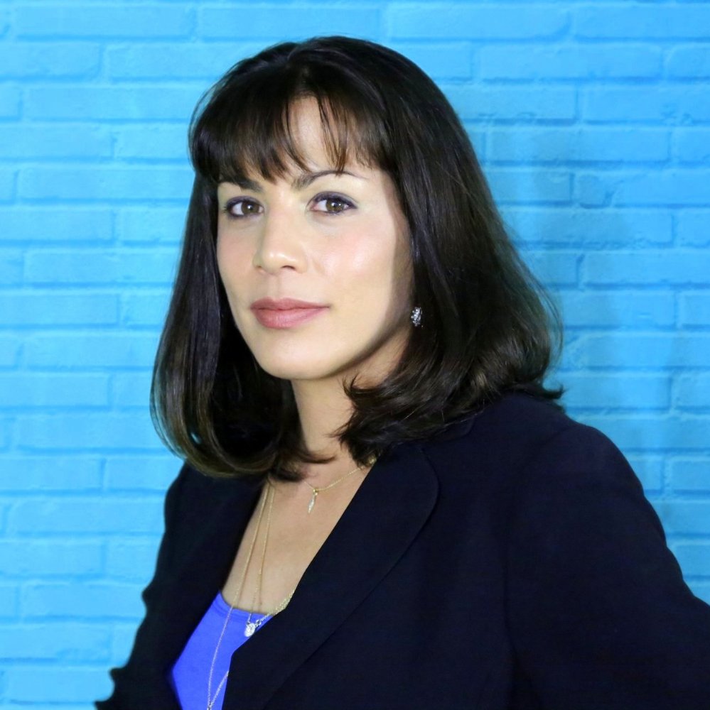 E rëndë! Aktorja e njohur ther të ëmën me thikë