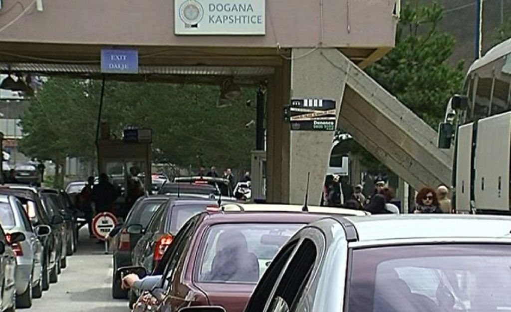 Temperaturat e ulëta, bllokohet kalimi drejt Greqisë nga Kapshtica