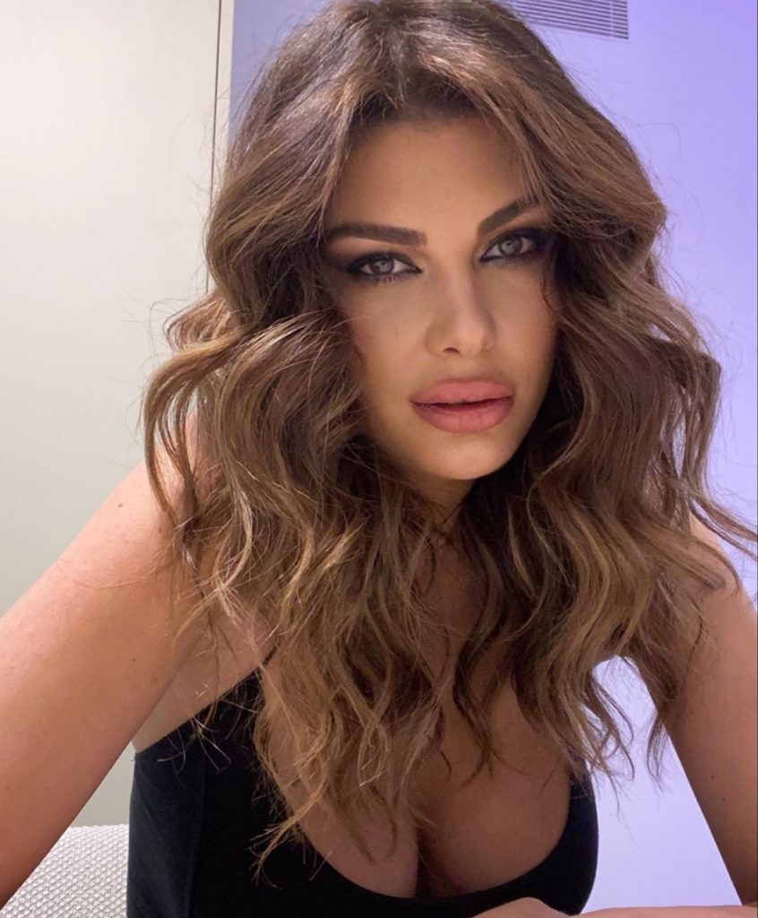 Bashkëshorti i Angela Martinit nuk fshihet më, modelja ka një mesazh për të gjithë ata që dyshuan në pafajësinë e tij