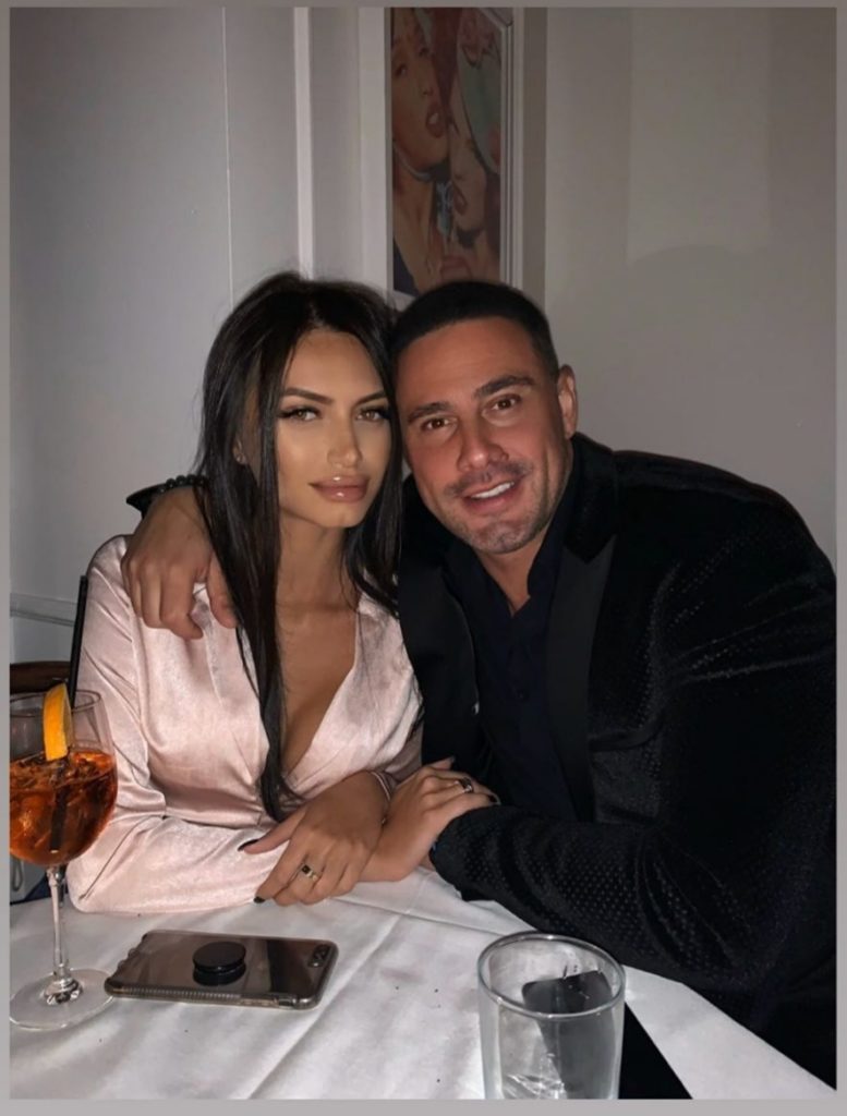 Modelja Jessica Kadiu i kërkoi të bashkohen, Roberti e ka mendjen te Nora!