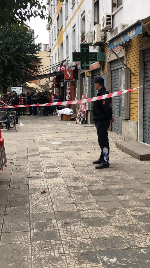 “Kam 30 vjet që e duroj dhe e vrava”! Pas dëshmisë së burrit që vrau gruan në Durrës, flasin dëshmitarët