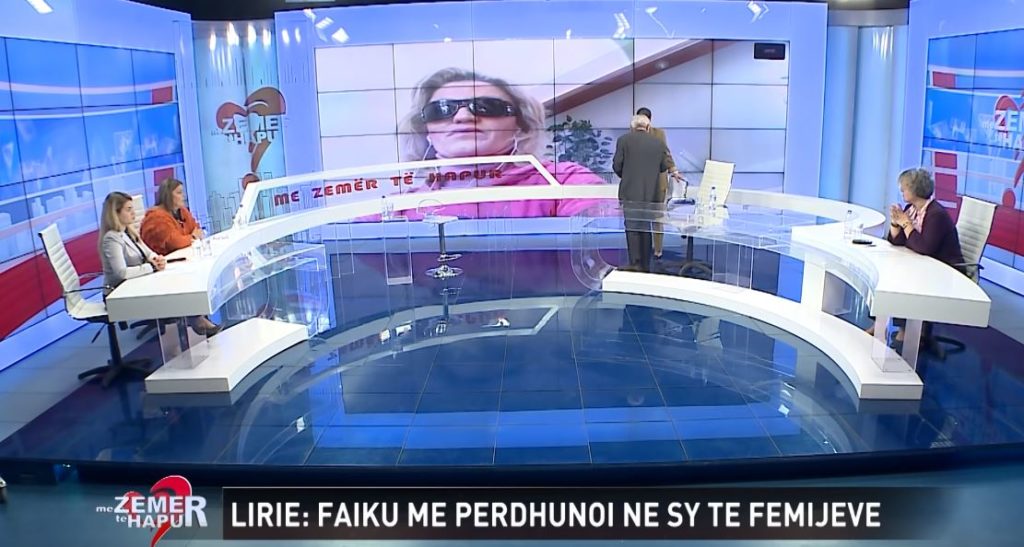 Burri u ankua publikisht për ish-bashkëshorten, gruaja: “Më ka përdhunuar për 10 vite në sy të fëmijëve”