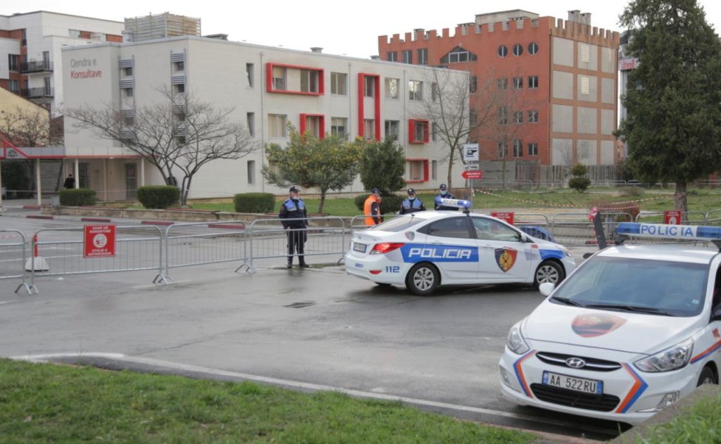 Shënohet viktima e 9 nga koronavirusi në Shqipëri: Ndërron jetë 52-vjeçarja