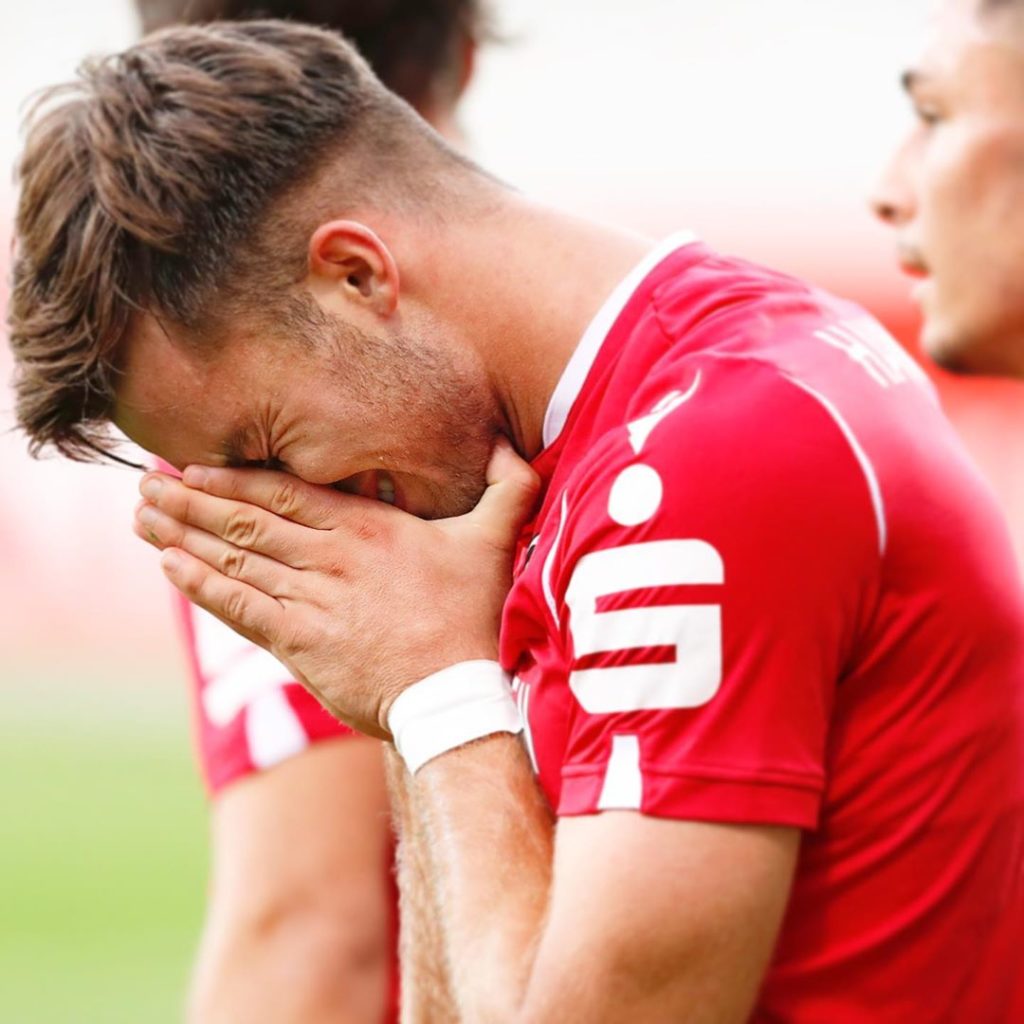 “Tallesha me shokët që kam koronavirus, por rezultoi e vërtetë”! Futbollisti shqiptar tregon simptomat