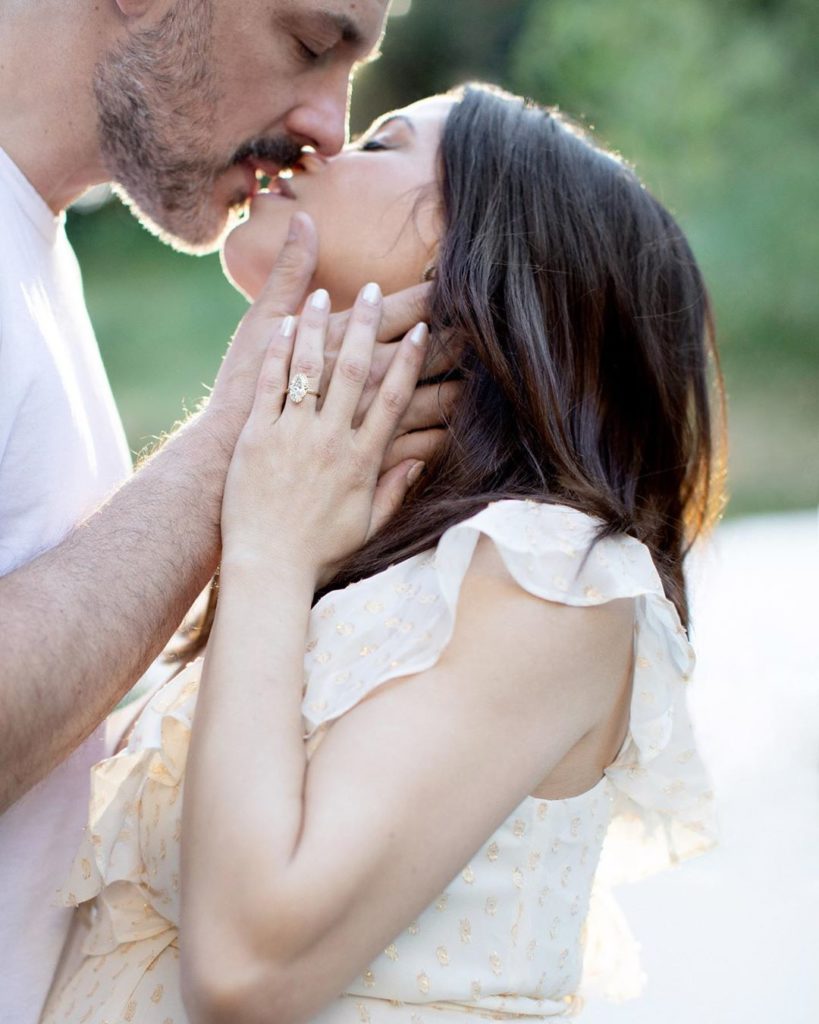 Duke ushqyer me gji të birin, Jenna Dewan publikon foton e ëmbël!
