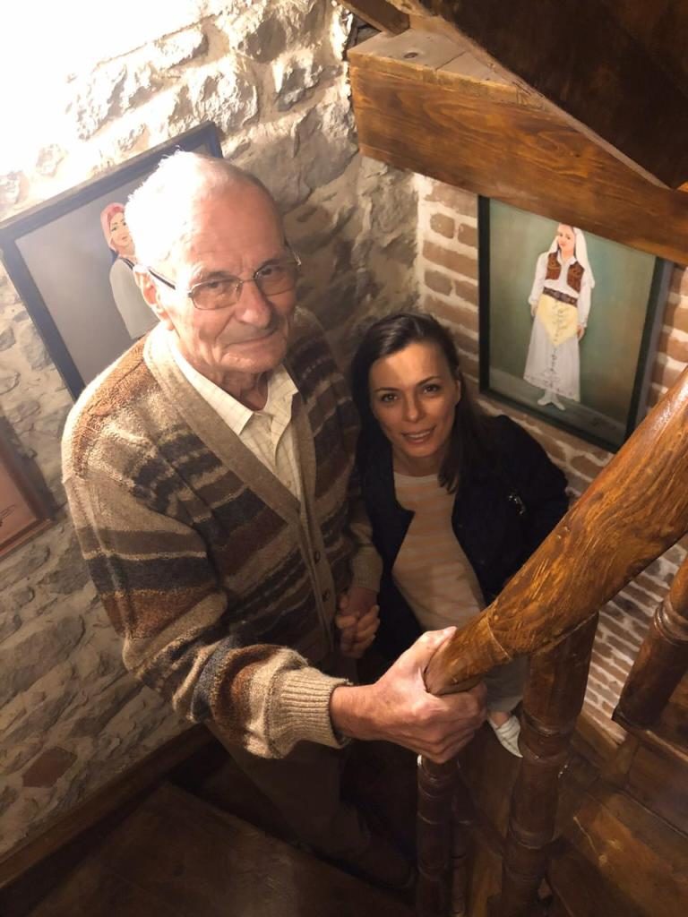 “Isha e vetme në funeral”, letra përlotëse e shqiptares që humbi të atin për shkak të koronavirusit