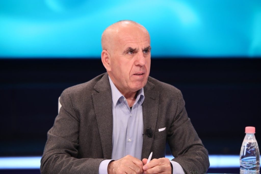 Mjeku Pëllumb Pipero: Shqipëria ka më shumë se 1500 të infektuar