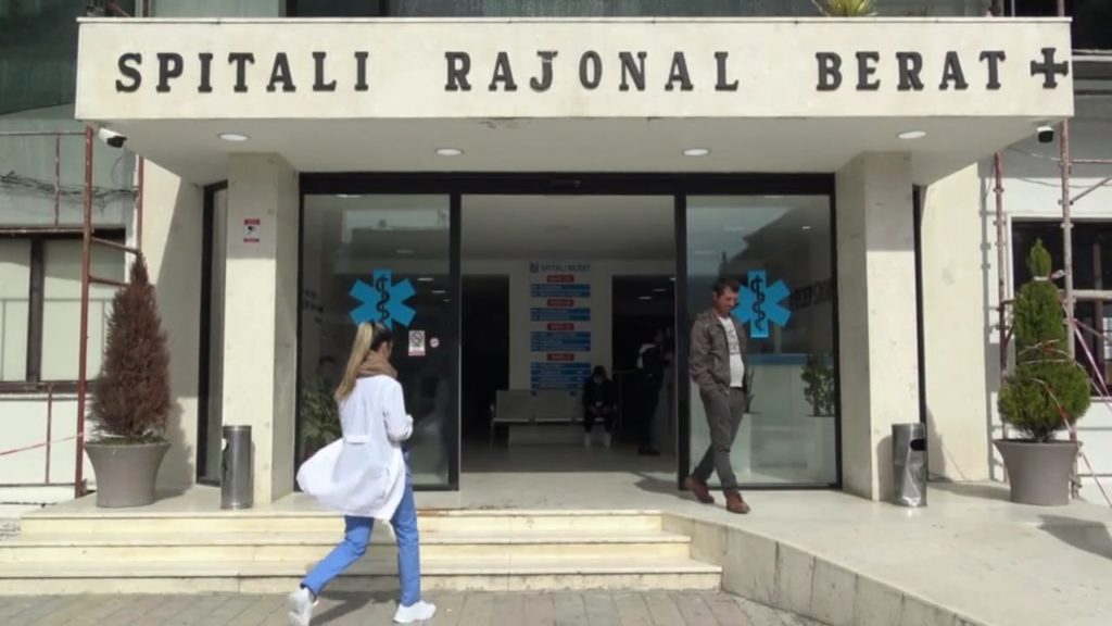Një 13-vjeçar nga Berati në mesin e të prekurve me COVID-19! Pak ditë më parë iu infektua e motra