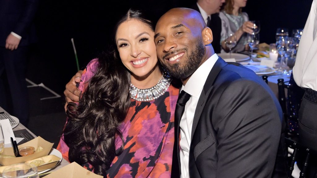 Humbi njerëzit më të shtrenjtë, bashkëshortja gdhend përgjithmonë në trup Kobe Bryant dhe vajzën e saj