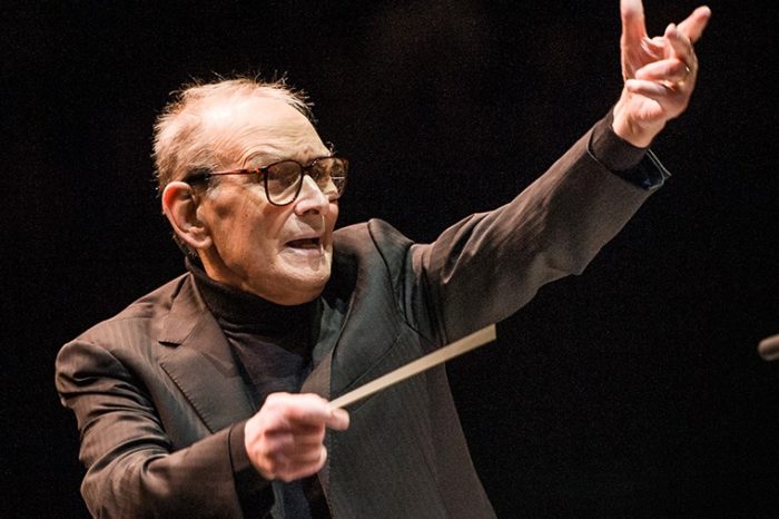 Shuhet në moshën 91-vjeçare mjeshtri i madh i muzikës, Ennio Morricone