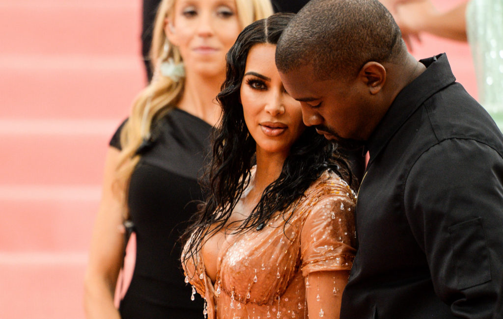 S’pranon të takojë as gruan, ja mikut të vetëm që ia hapi derën Kanye West pas krizës së bipolaritetit!