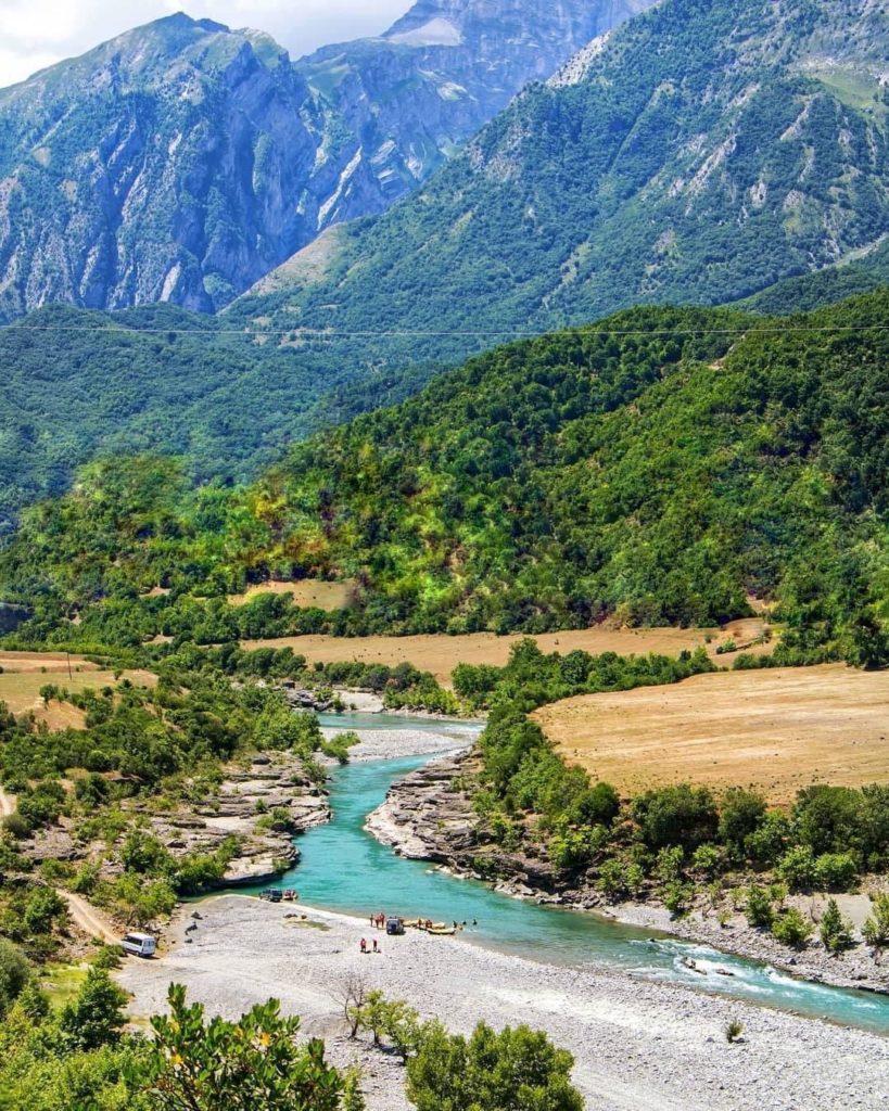 BE i mbylli kufijtë, por Shqipëria është më e hapur se kurrë! 10 destinacionet për të mos u humbur këtë verë