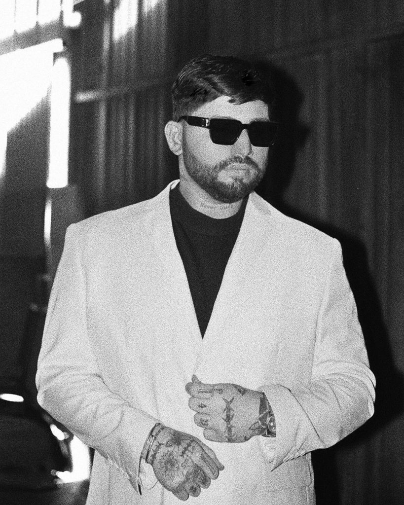 Gashi publikon bashkëpunimin e ëndrrave me ikonën e muzikës botërore!
