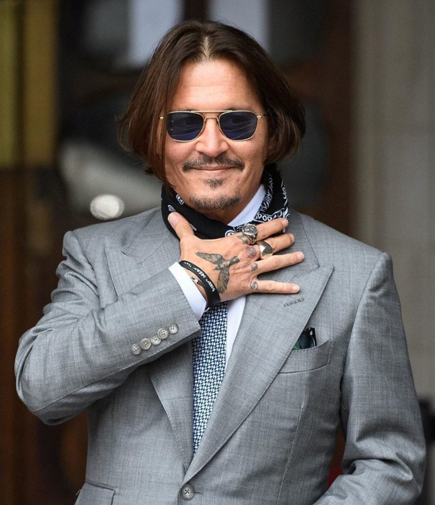 Kopje e nënës! Djali 18-vjeçar i yllit të filmave Johnny Depp, nuk i ngjan aspak të atit! (FOTO)