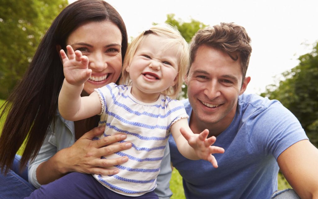 Ndryshon Kodi i Familjes! Për herë të parë këto kategori mund të birësojnë