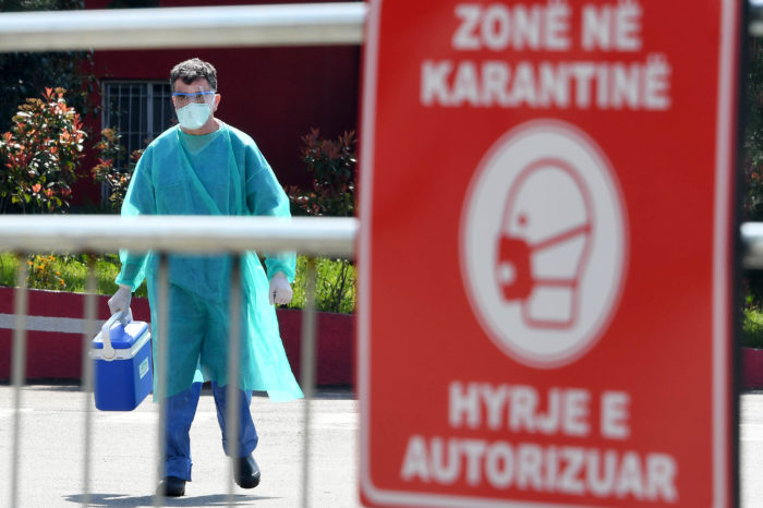 COVID-19 shënon 4 viktima dhe më shumë se 100 të infektuar brenda 24 orëve të fundit në Shqipëri