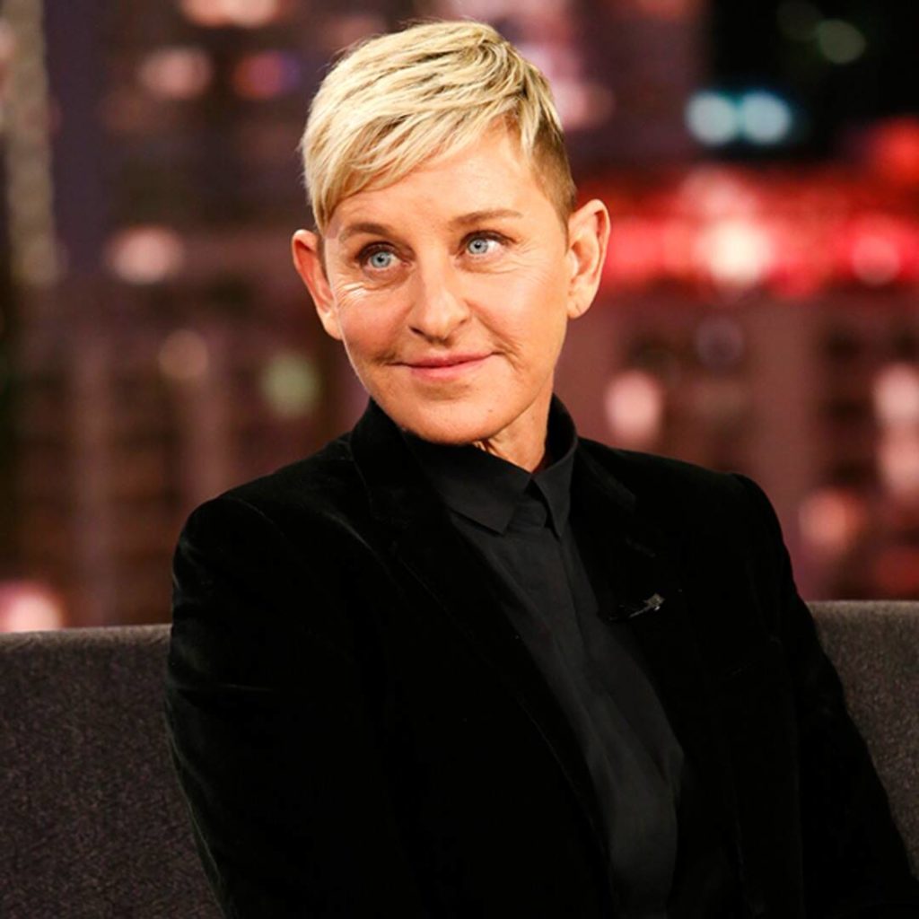Fillim i ri, look i ri! Ellen DeGeneres shfaqet si rrallëherë me një model flokësh ndryshe!