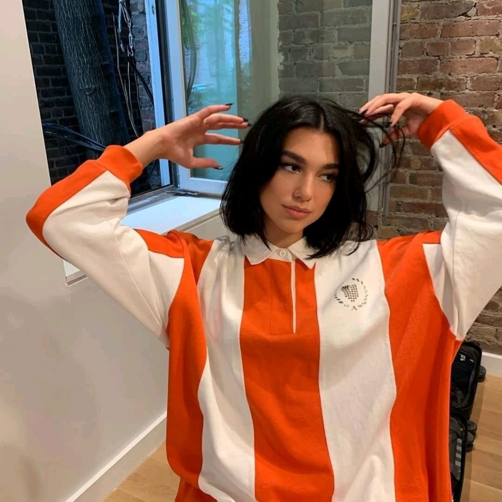 Dua Lipa ua mori kolegëve “në kthesë” dhe le të fillojë festa!