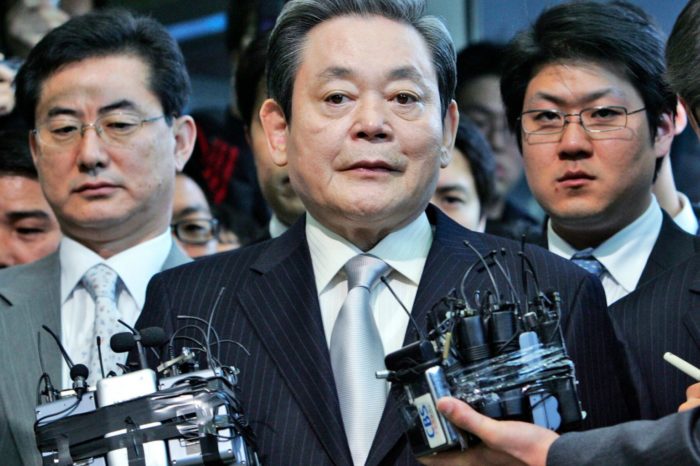 Vdes në moshën 78-vjeçare drejtori i Samsung-ut, njeriu më i pasur në Korenë e Jugut
