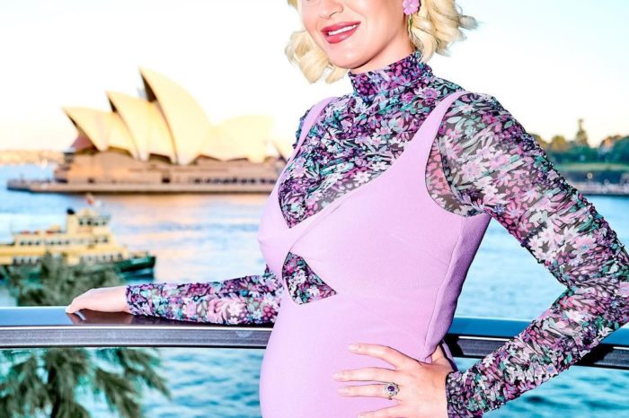 Me barkun e fryrë dhe në kushte shtëpie, Katy Perry fotografohet në publik dy muaj pas lindjes së vajzës