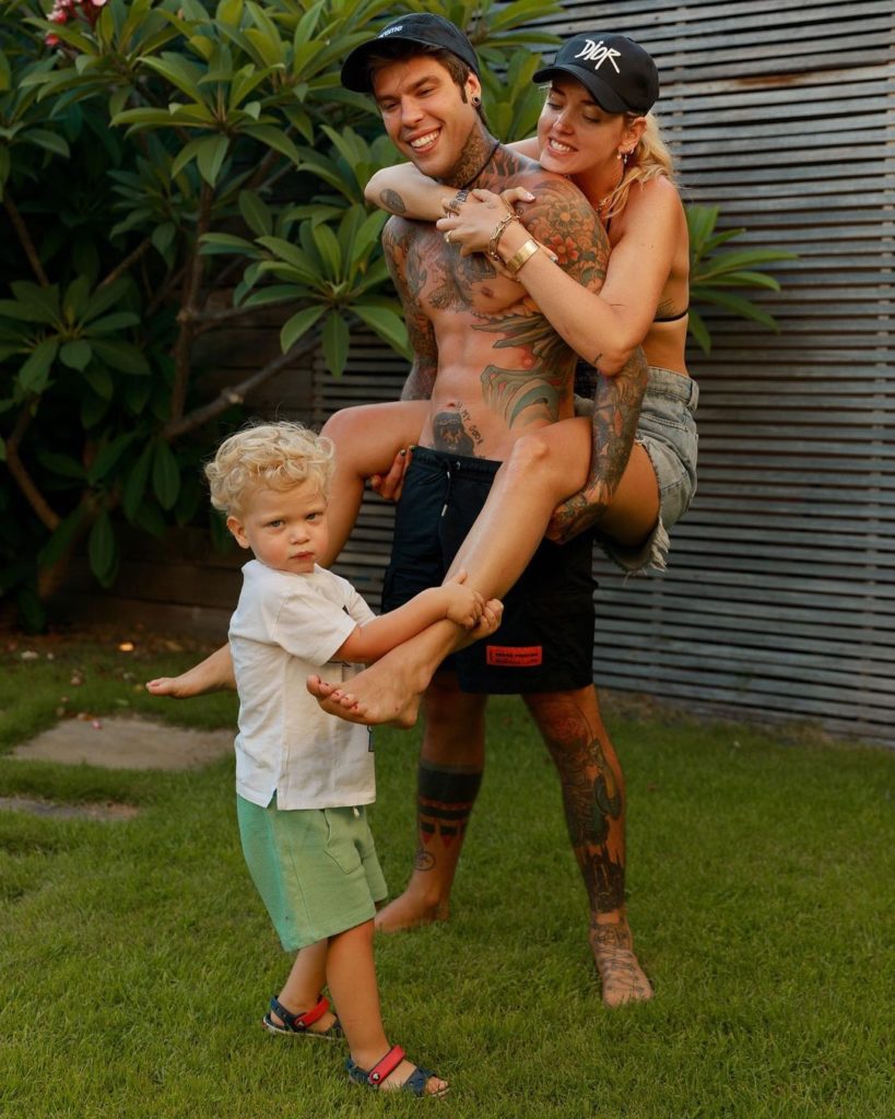 Fedez feston sot ditëlindjen dhe Chiara nuk mund të kishte gjetur dhuratë më të veçantë se kjo!