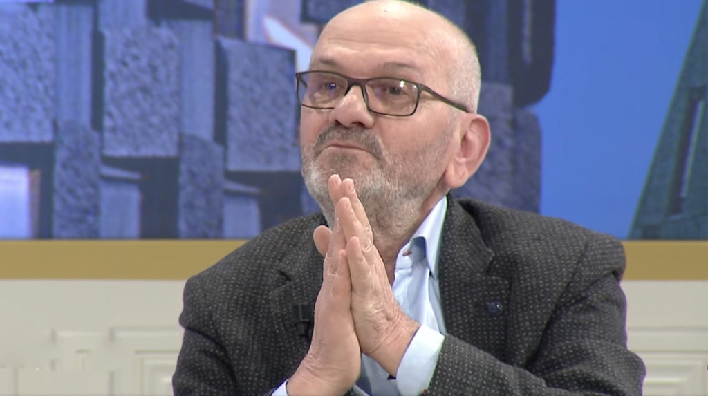 Mehdi Malka shpërthen në lot i revoltuar: Mos shani më nga nëna, ajo është shenjtore!