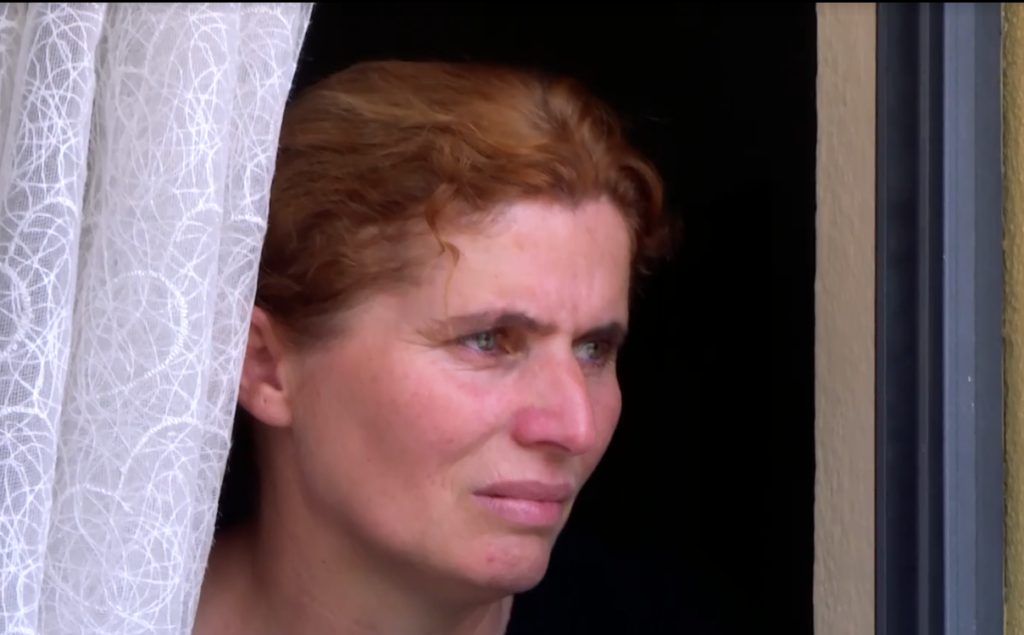Eva flet nga Siria me nënën: Çfarë thuhet për ne, ç’po bën shteti…