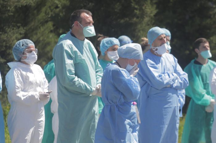 Numër i lartë infektimesh dhe 3 jetë të humbura nga COVID-19 brenda 24 orëve në Shqipëri