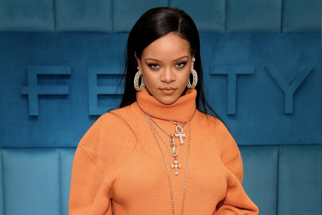 Rihanna është një copë ylli edhe në kushte shtëpie dhe këto foto po bëjnë xhiron e rrjetit!