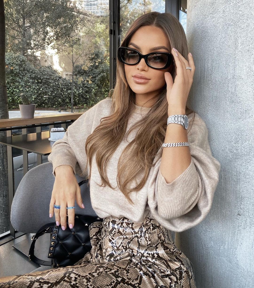 Lori Hoxha hapi dyert e garderobës së saj dhe të gjitha vajzat u fiksuan! (Foto)