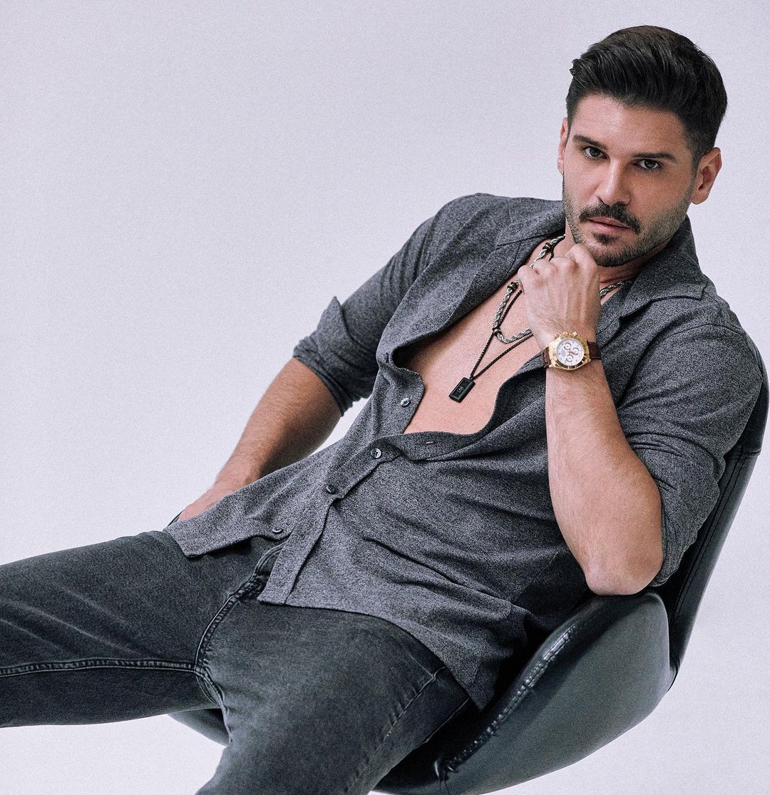 Në Ditën e Pavarësisë, as Tolgahan nuk harroi të na uronte në shqip!