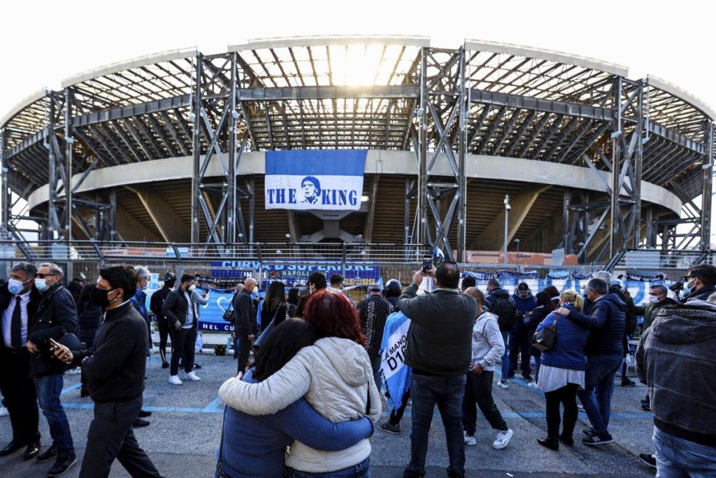 Zyrtare! Stadiumi “San Paolo” në Napoli merr emrin e Diego Armando Maradonës!