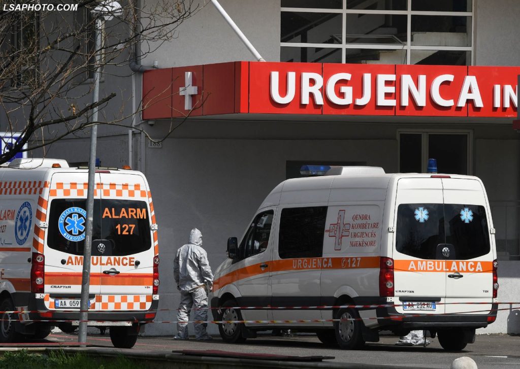 Ndërron jetë një tjetër mësuese në Fier, nuk fitoi dot betejën me Covid-19