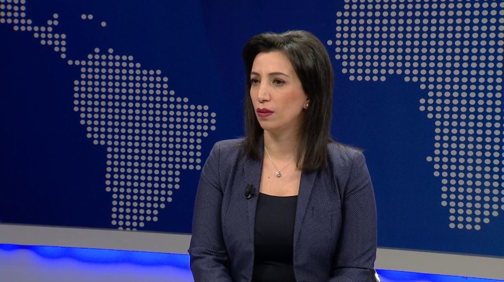7 mësues kanë humbur jetën nga Covid-19 dhe 6 janë të shtruar në spital! Kushi: Çdo ditë infektohen mësues, por edhe shërohen!