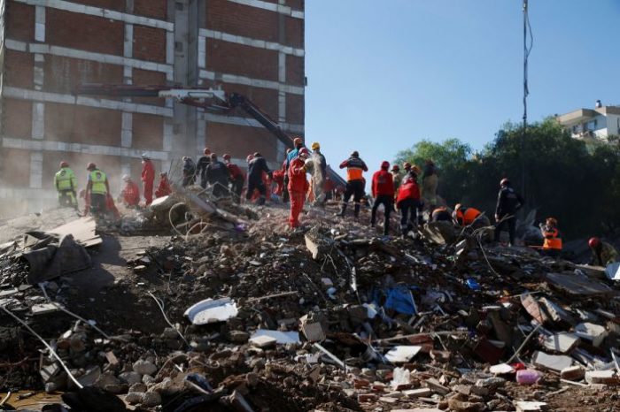 Përfundon operacioni i kërkim-shpëtimit në Izmir, 114 viktima dhe mijëra të plagosur pas tërmetit shkatërrimtar