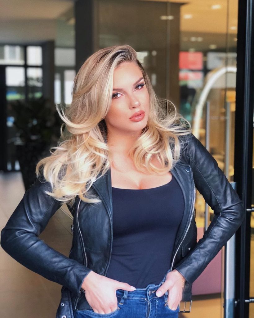 “Do qeshim gjithmonë si në foton e fundit”, Viola Spiro na theu zemrat me dedikimin për babanë e ndjerë