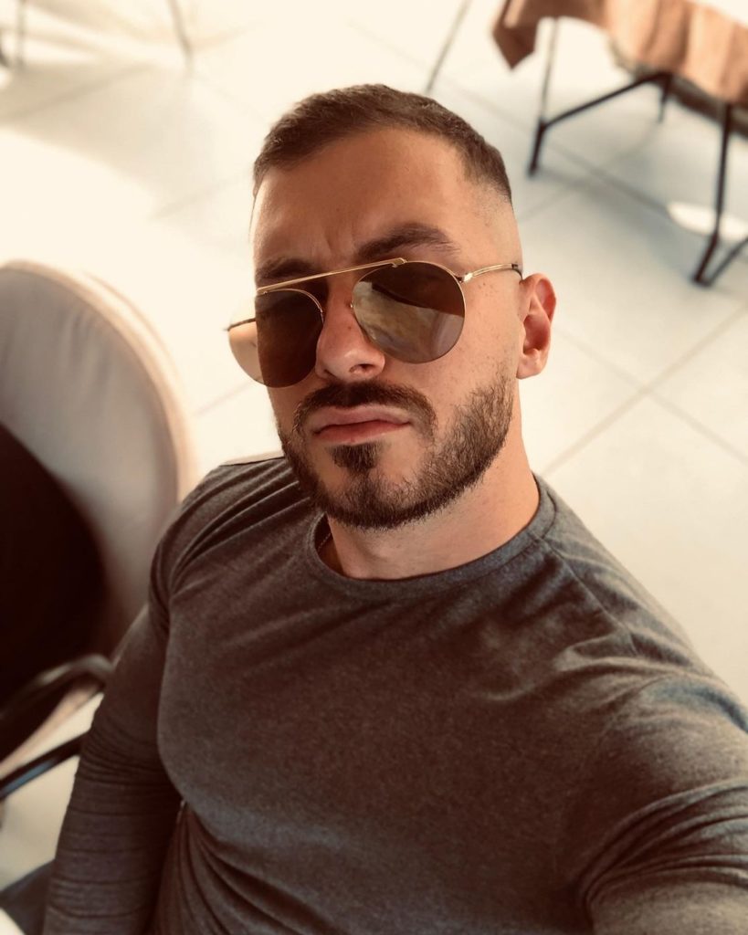 “Për ty çaj malet”, fjalët e Romeos dedikuar të atit na e rrënqethën mishin!