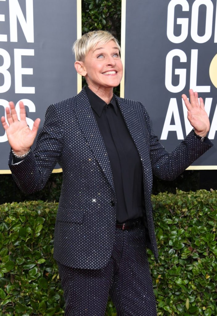 Sërish në telashe! Ellen DeGeneres kapet mat jashtë shtëpisë dhe pa maskë disa ditë pasi u infektua me Covid-19!