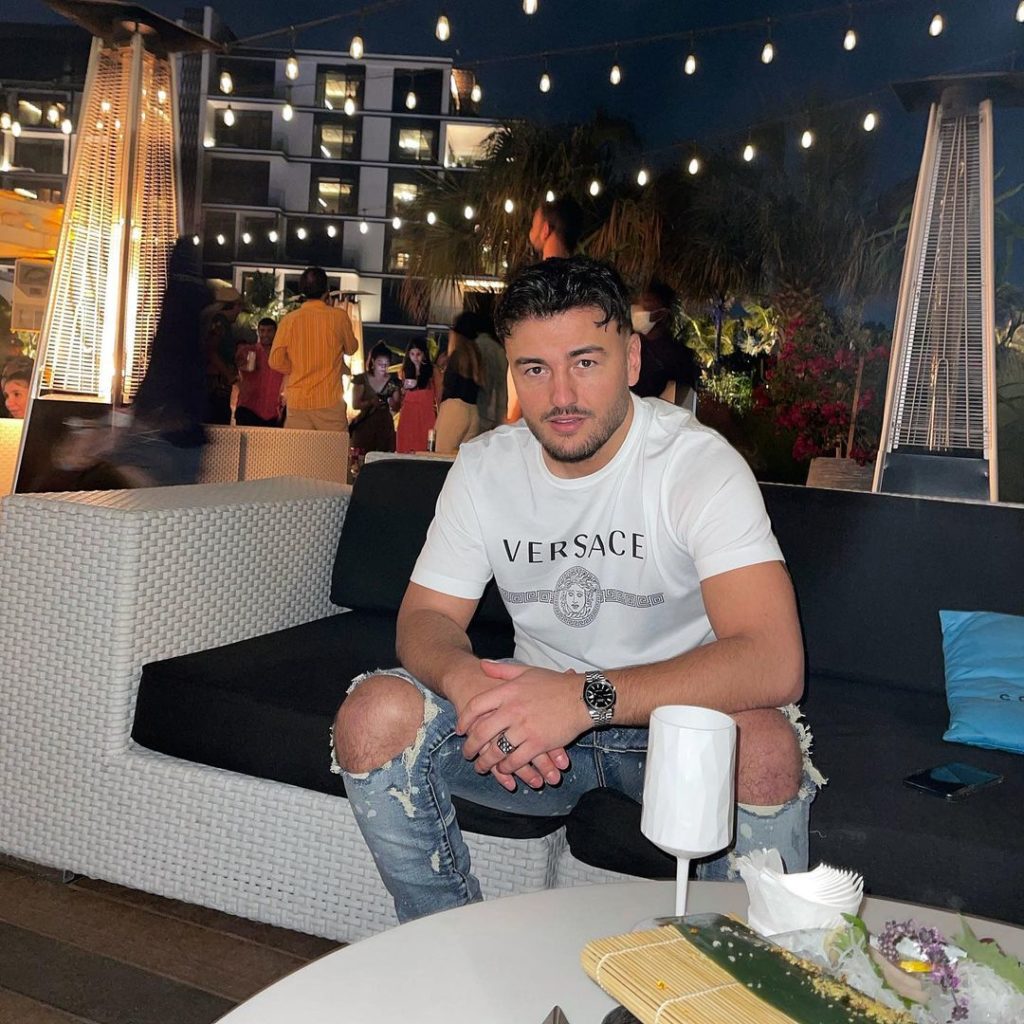 Sikur kishte shkuar për pushime! Ja ç’po bën Ardian Bujupi në Dubai!
