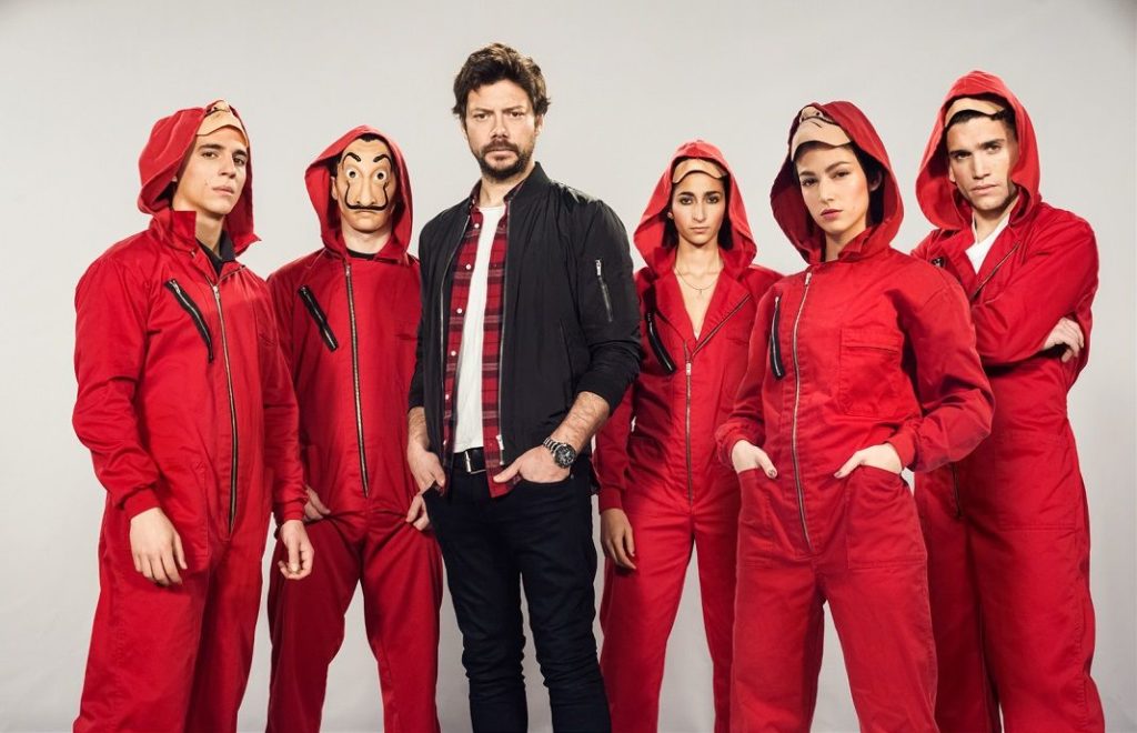Lajm i mirë për fansat e “La Casa de Papel”! Seriali i famshëm vjen së shpejti në një version të ri
