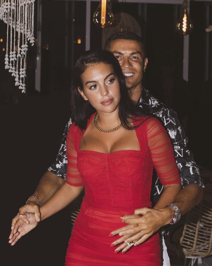 Georgina i bën dhuratën super luksoze Cristiano-s për Krishtlindje (Foto)