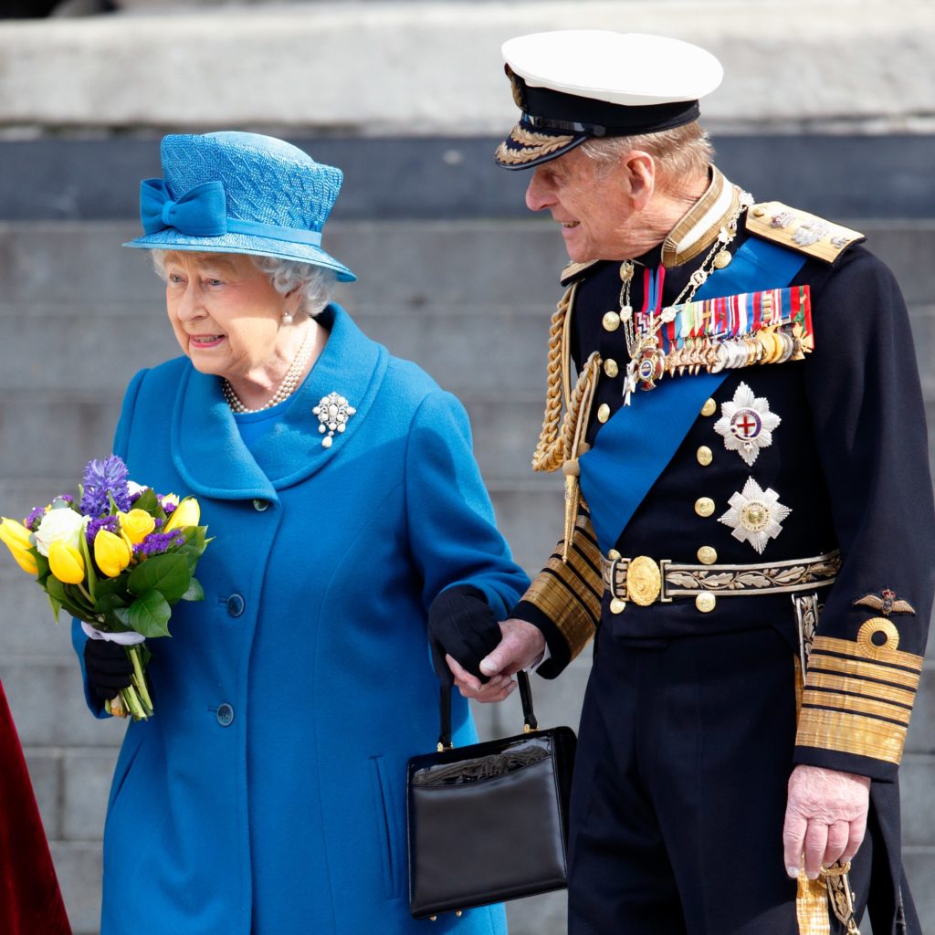 Mbretëresha Elizabeth kalon përvjetorin e parë të martesës pa Princin Philip