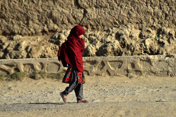 Tragjedia e pafund e Afganistanit, shumë vajza nën moshë shiten për martesë