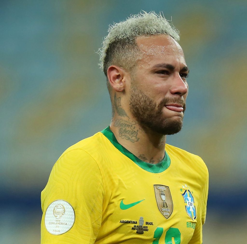 “Refuzoj ta besoj”, Neymar reagon i prekur për vdekjen e këngëtares braziliane