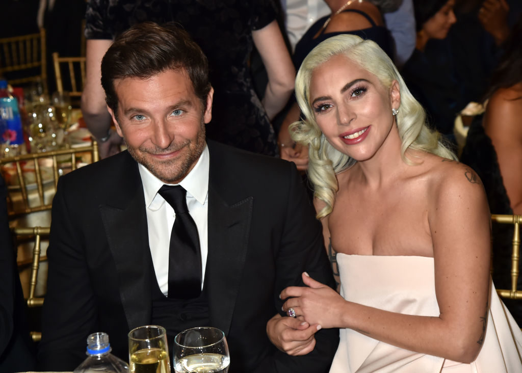 Performanca e tyre romantike në “Oscars” trazoi rrjetin, Bradley Cooper sqaron marrëdhënien me Lady Gaga-n