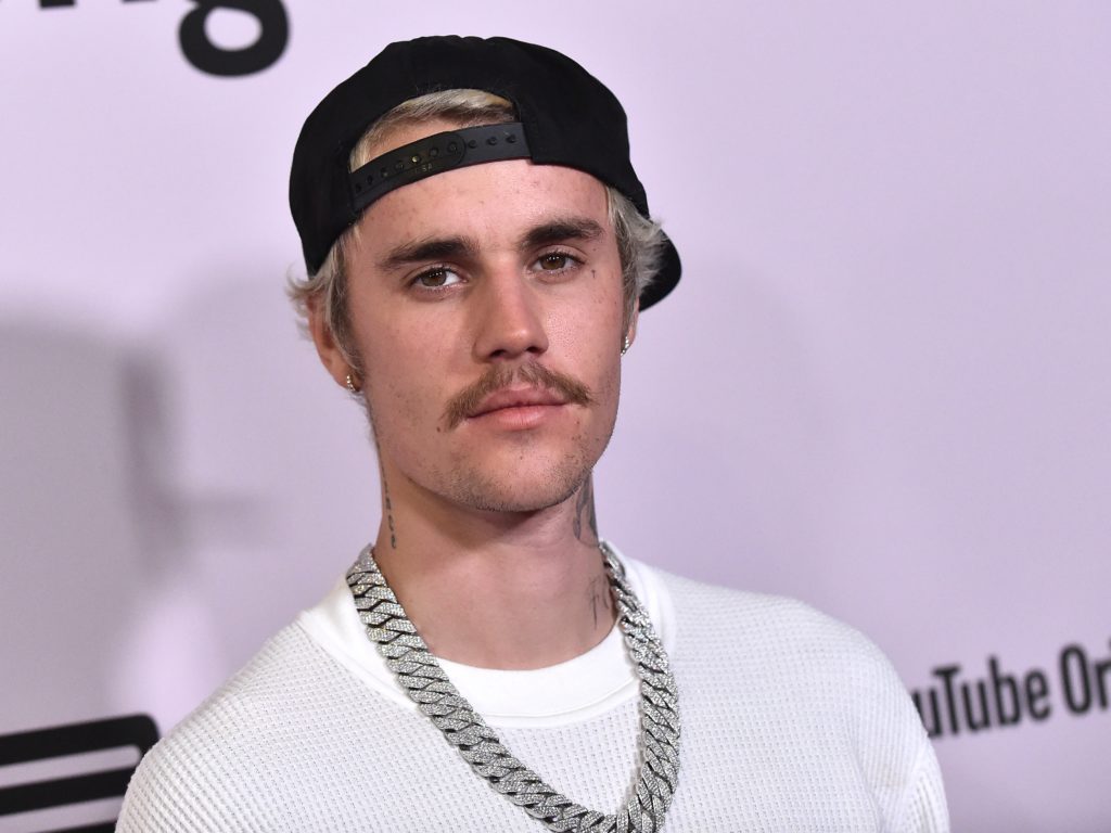 “Mos performo për diktatorët”, e fejuara e gazetarit të vrarë i kërkon Justin Bieber të anulojë koncertin në Arabinë Saudite