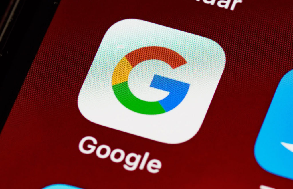 Google e di gjithmonë ku jeni, por ka një mënyrë si të “fshiheni” nga aplikacioni