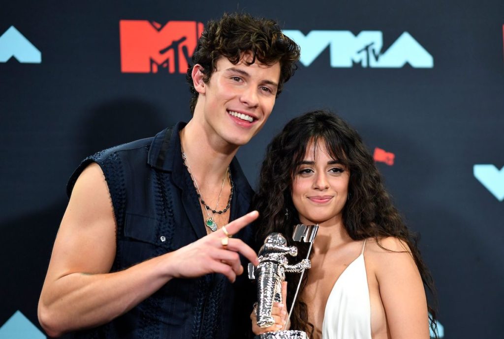 Fansat mendojnë se kënga e re e Camila Cabello-s është për Shawn Mendes