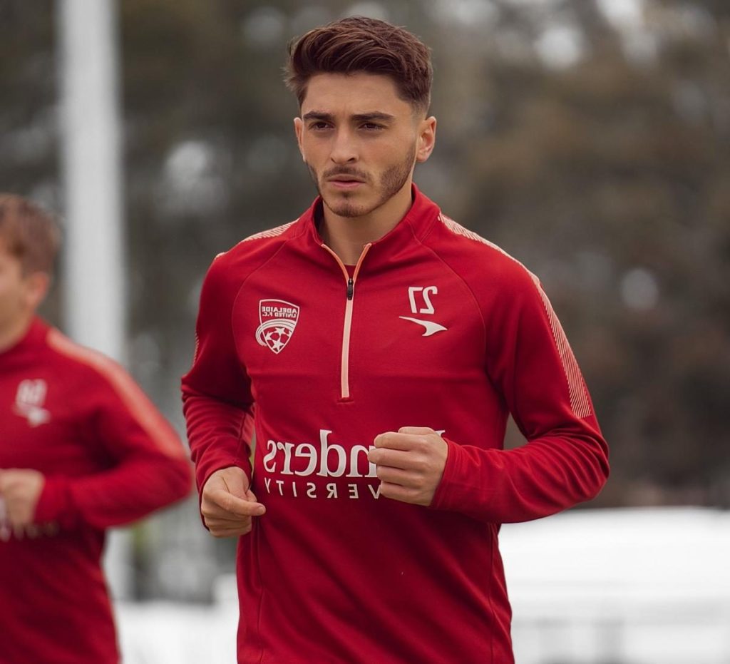 Deklaroi hapur se është homoseksual, futbollisti australian i frikësuar për të ardhmen